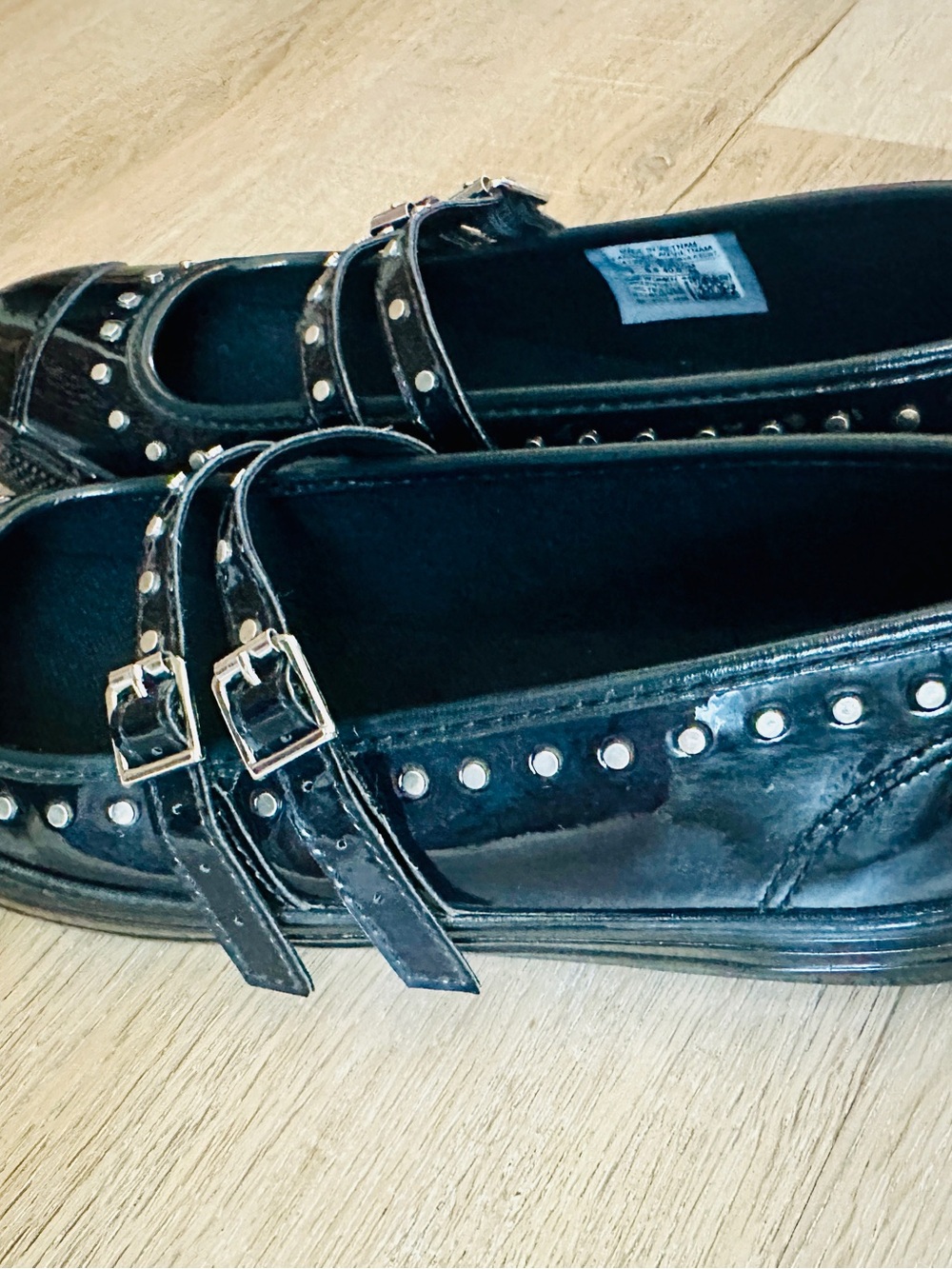Converse Chuck Taylor All Star Dainty Mary Jane Studded Black Patent Shoes - Picture 6 of 7